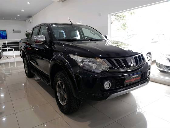 MITSUBISHI L200 TRITON 2.4 16V TURBO DIESEL SPORT HPE CD 4P 4X4 AUTOMÁTICO
